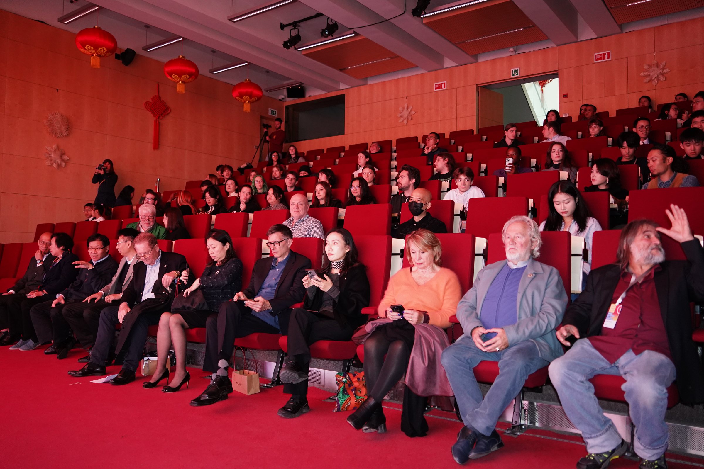 MEET CHINA · Audience