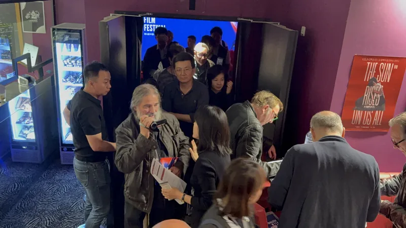 Meeting at the cinema